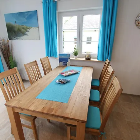 Holiday home Meerjungfrau Altefahr
